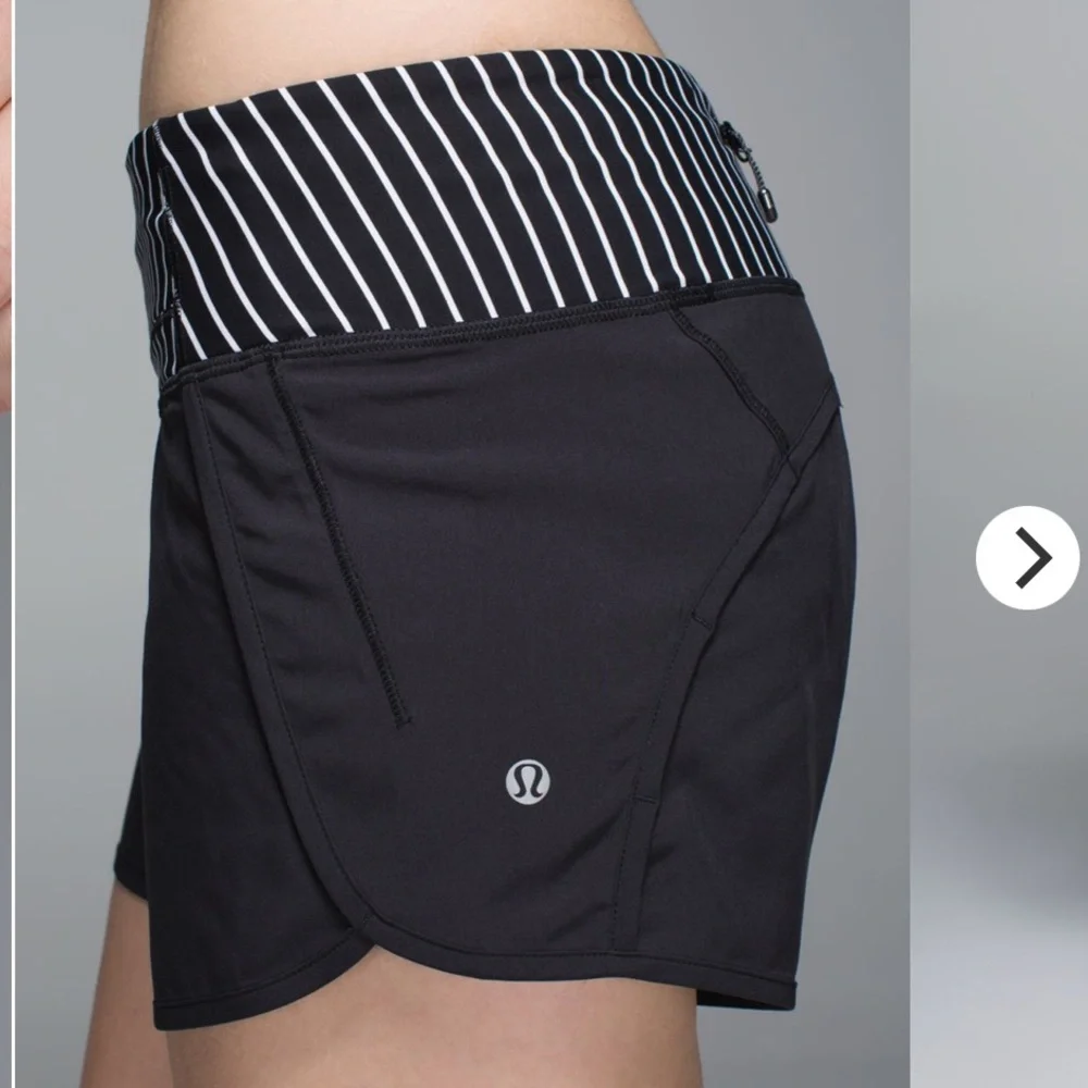 Lululemon Run Times‎ 4 Way Stretch 4” Size 4